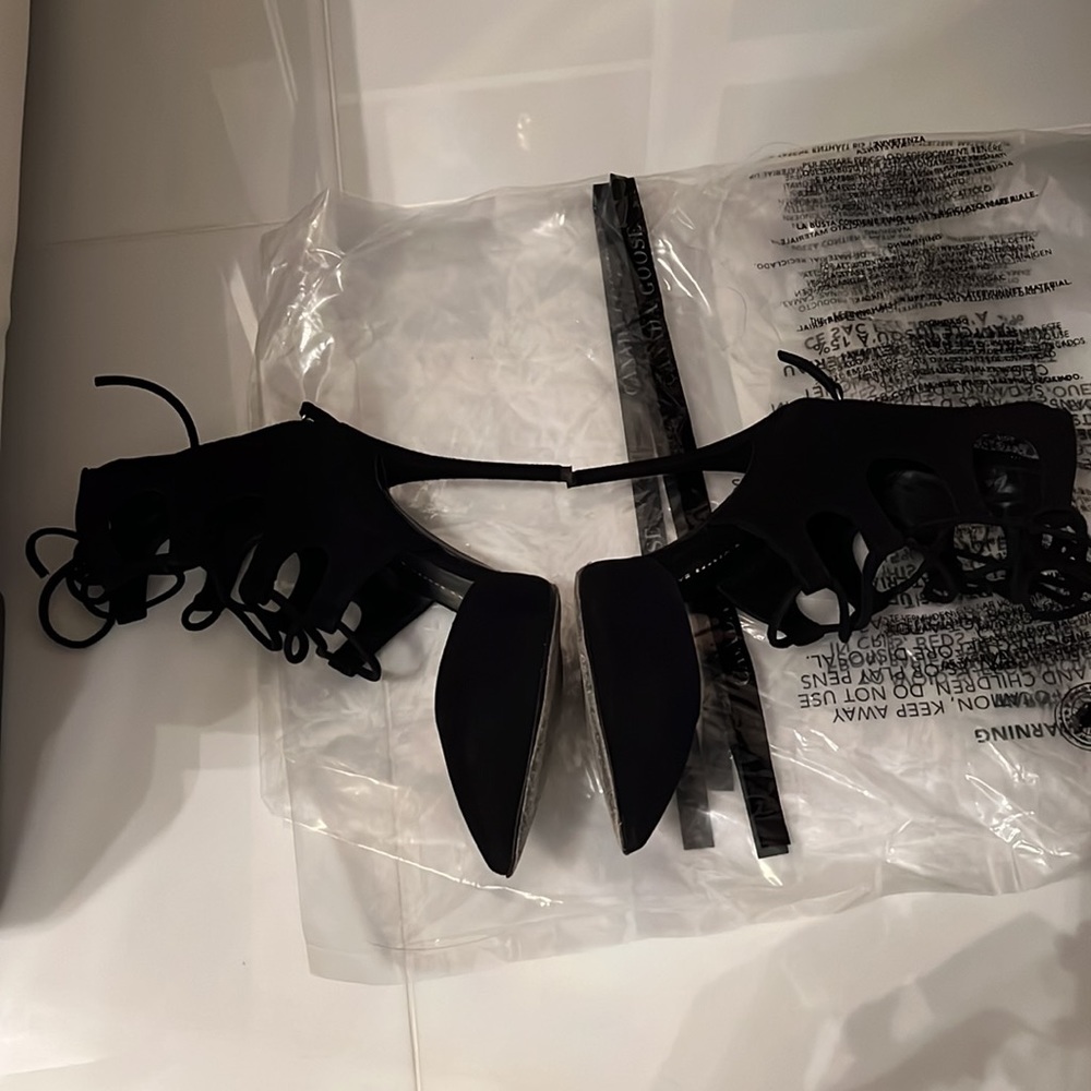 Giuseppe Zanotti lace up heels in size 35 - Picture 2 of 5